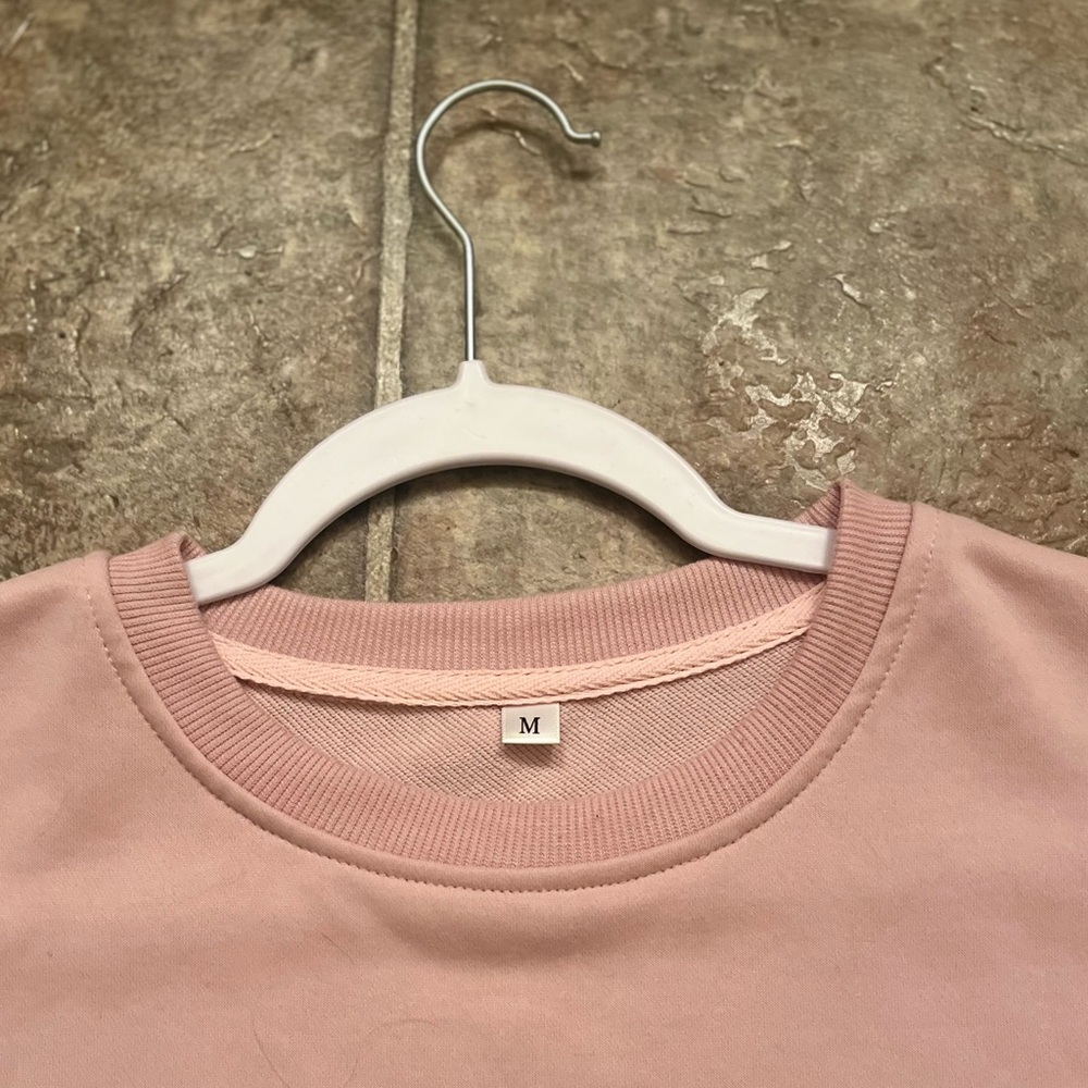 Dusty Rose Pink Oversized Crewneck Sweatshirt | Size Medium | Cozy Casual Lounge - Picture 2 of 4